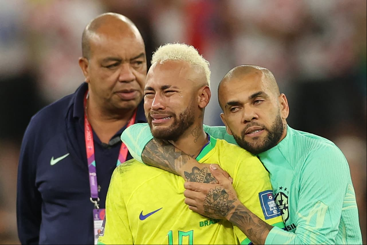 Neymar lució desconsolado tras la eliminación brasileña del Mundial.