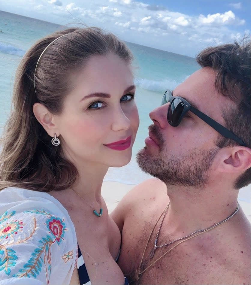 Después de mucho pensarlo, Ingrid Martz y su esposo, Rodrigo Luque, finalmente decidieron que su hija llevará por nombre Martina Luque Martz.