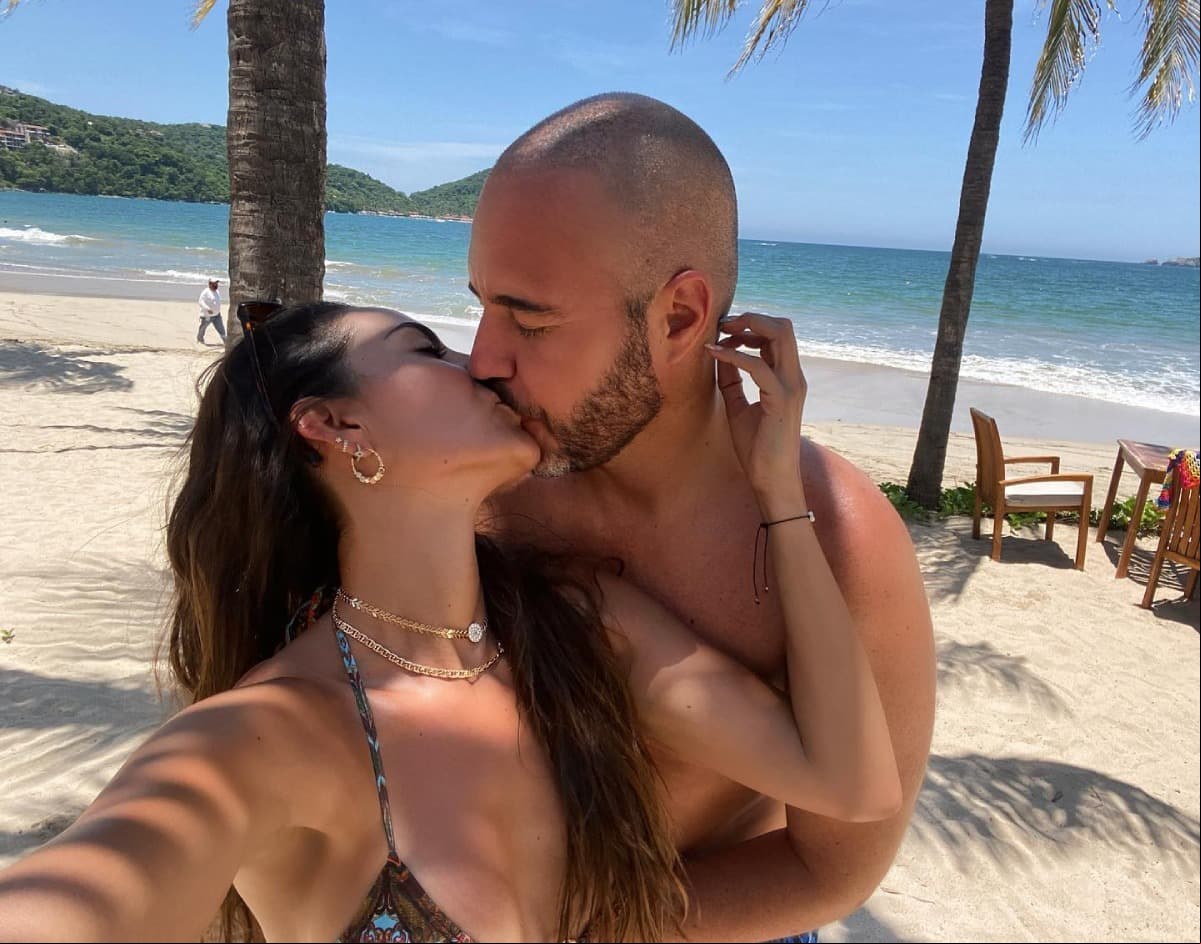 Elsa Ortiz es 'Julia' y aunque se sabe poco de su vida amorosa, en redes sociales ha destapado que tiene una relación con Kai Parlange.