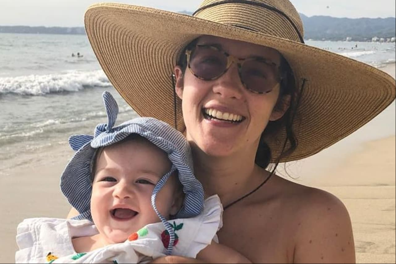 Ximena Sariñana comparte tierna foto junto a su hija