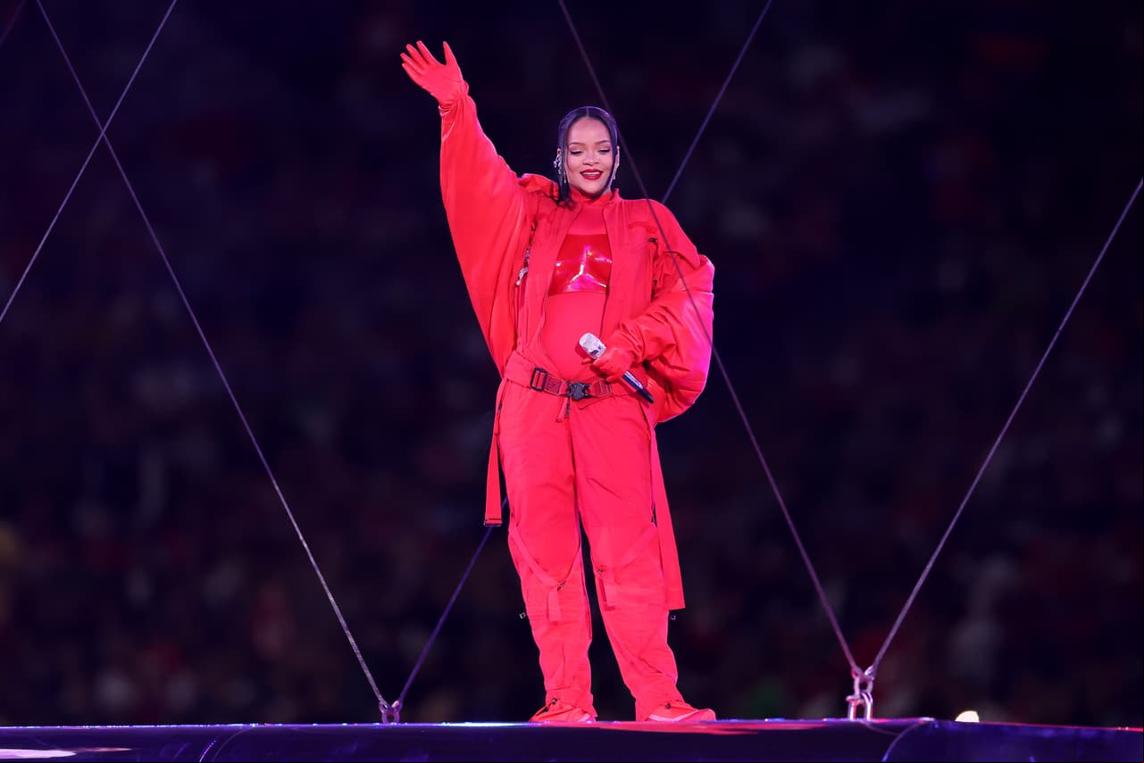 Rihanna deslumbró con su actuación en el Show de medio tiempo en el Super Bowl 2023