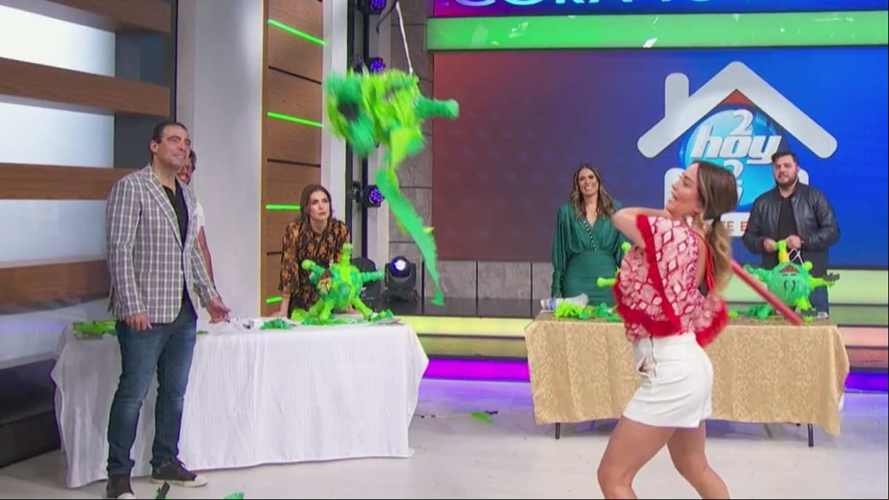 "Mañana son los XV años de mi niña y no me dejaste celebrar": Andrea Legarreta le pega duro a piñata de coronavirus