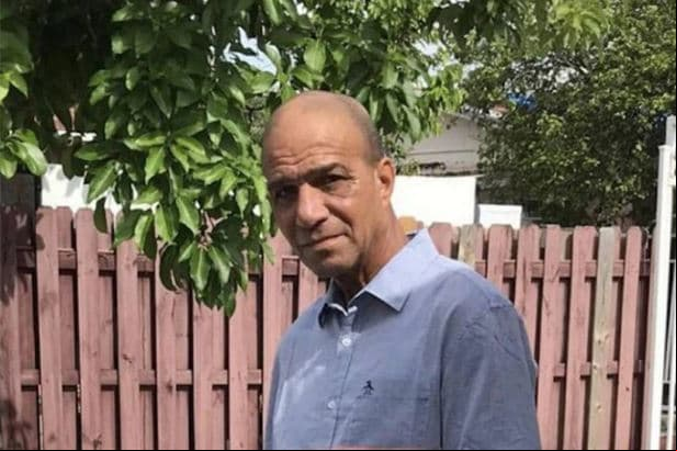 4 de abril: Telemundo51 reportó que la familia tomó la decisión de desconectar a Juan Ricardo Hernández, quien murió en el Hospital Jackson Memorial a las 14:15 horas, luego de que fue declarado con muerte cerebral, según informó Tanya Charry en ‘Despierta América’. El mismo día, el protagonista de ‘Mirreyes vs godínez’ envió un comunicado a través de su agencia de relaciones publicas para informar que, por órdenes legales y al tratarse de un caso abierto, tenía prohibido dar declaraciones.