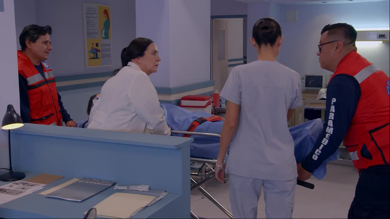 Ximena es hospitalizada