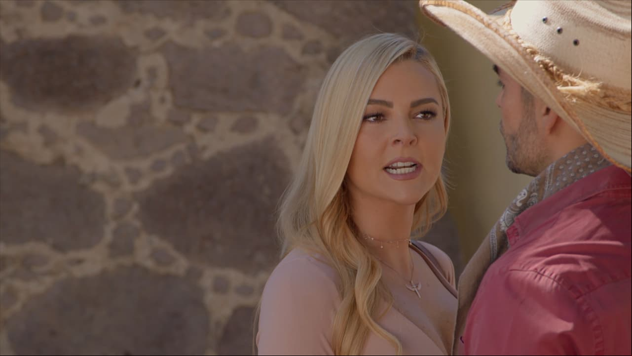 Así que 'Julia' le exige a 'Rigoberto' guardar su distancia: "Ubícate".