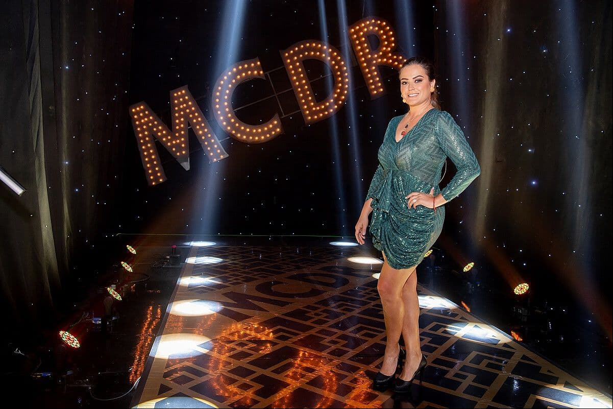 ¿Cómo elige Mariana Echeverría sus looks para MCDR Gala Disfuncional?
