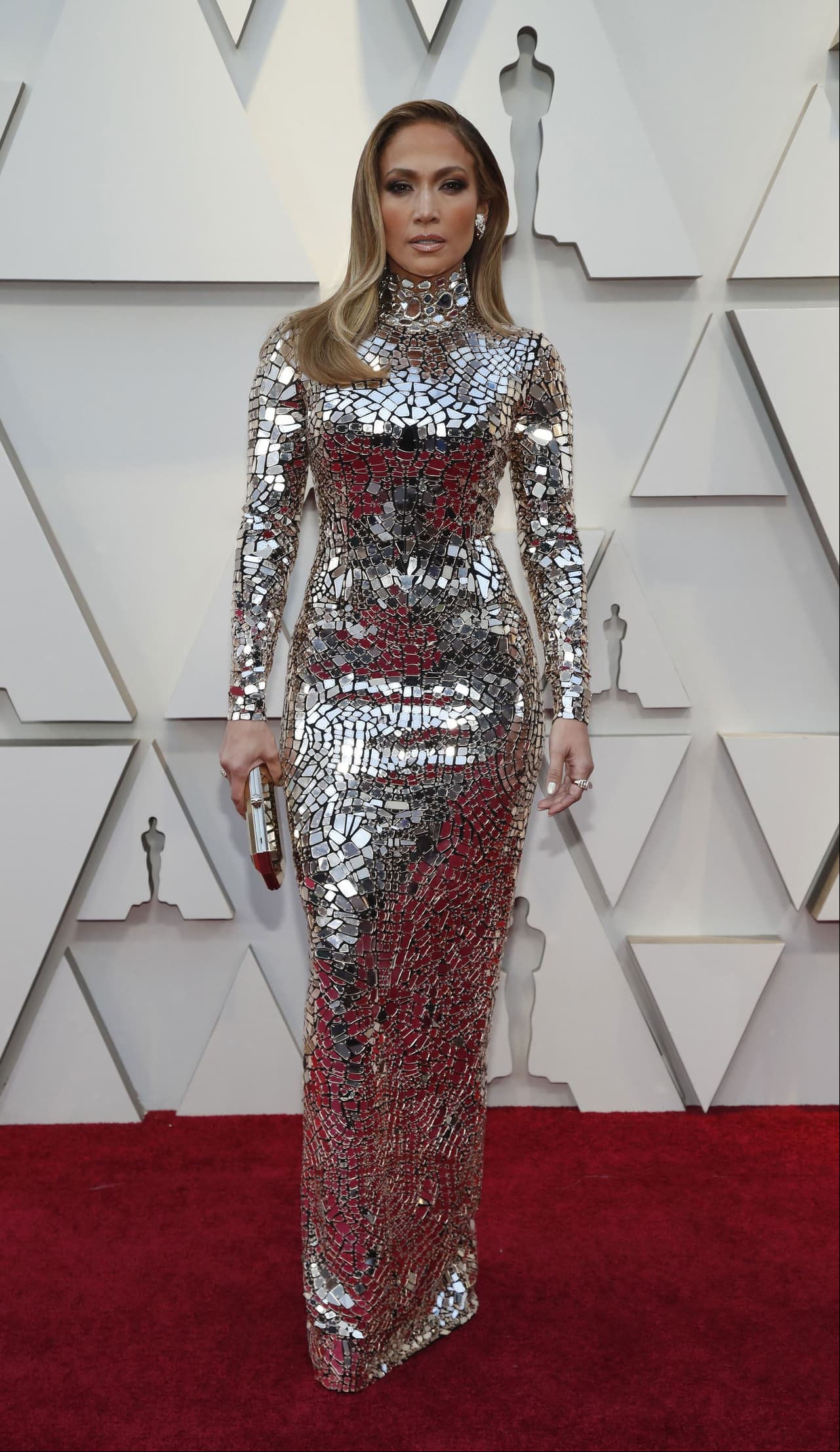 Jennifer Lopez. Tras comprometerse con Alex Rodríguez, la Diva del Bronx luce más fabulosa y poderosa que nunca.