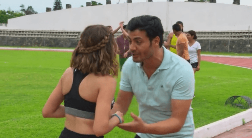 ¡Victoria conoce a Raúl de la Peña!