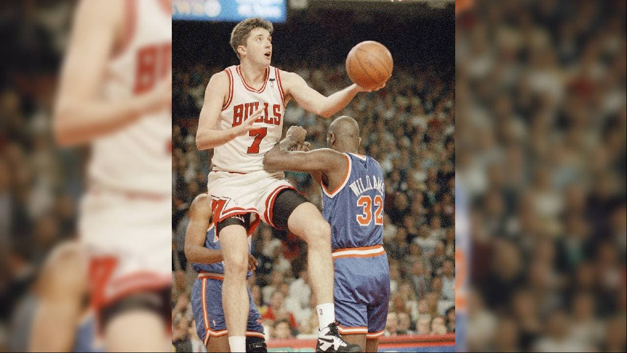 9. Toni Kukoc | El croata siempre promedió más de diez puntos en sus siete años de carrera con los Chicago Bulls.