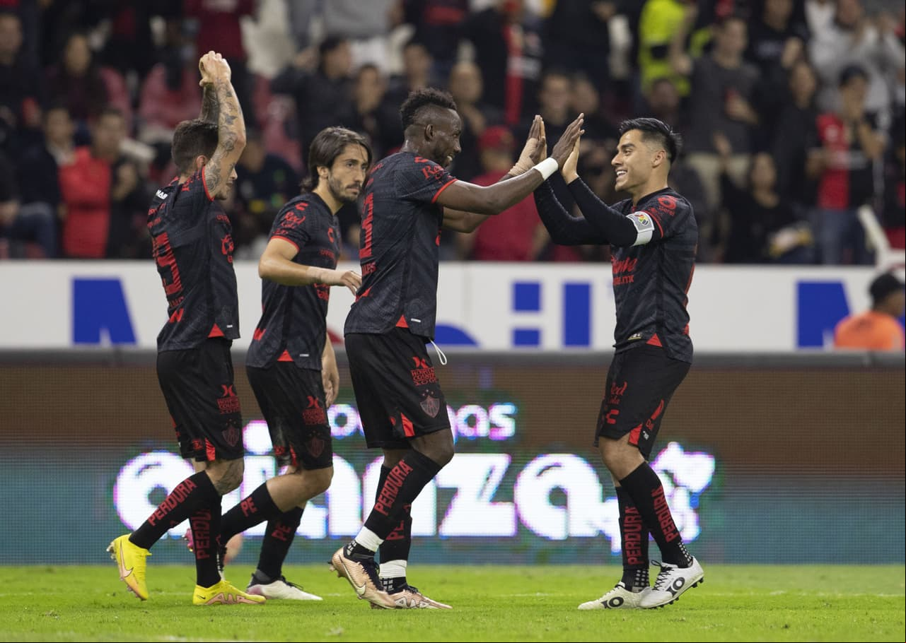 Atlas se impuso ante Mazatlán en el Estadio Jalisco por 2-1, gracias a que Brian Lozano logró el segundo tanto para los tapatíos.
