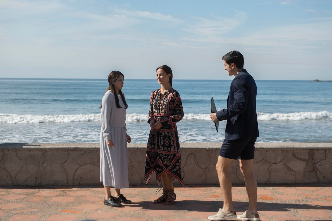Sebastián llegó en un mal momento y Juana Inés intentó huir...