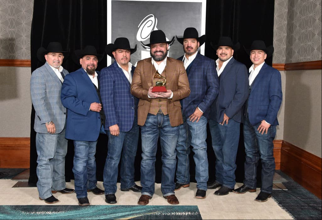 Ricky Muñoz, líder del grupo musical, dio detalles del estado de salud de sus compañeros