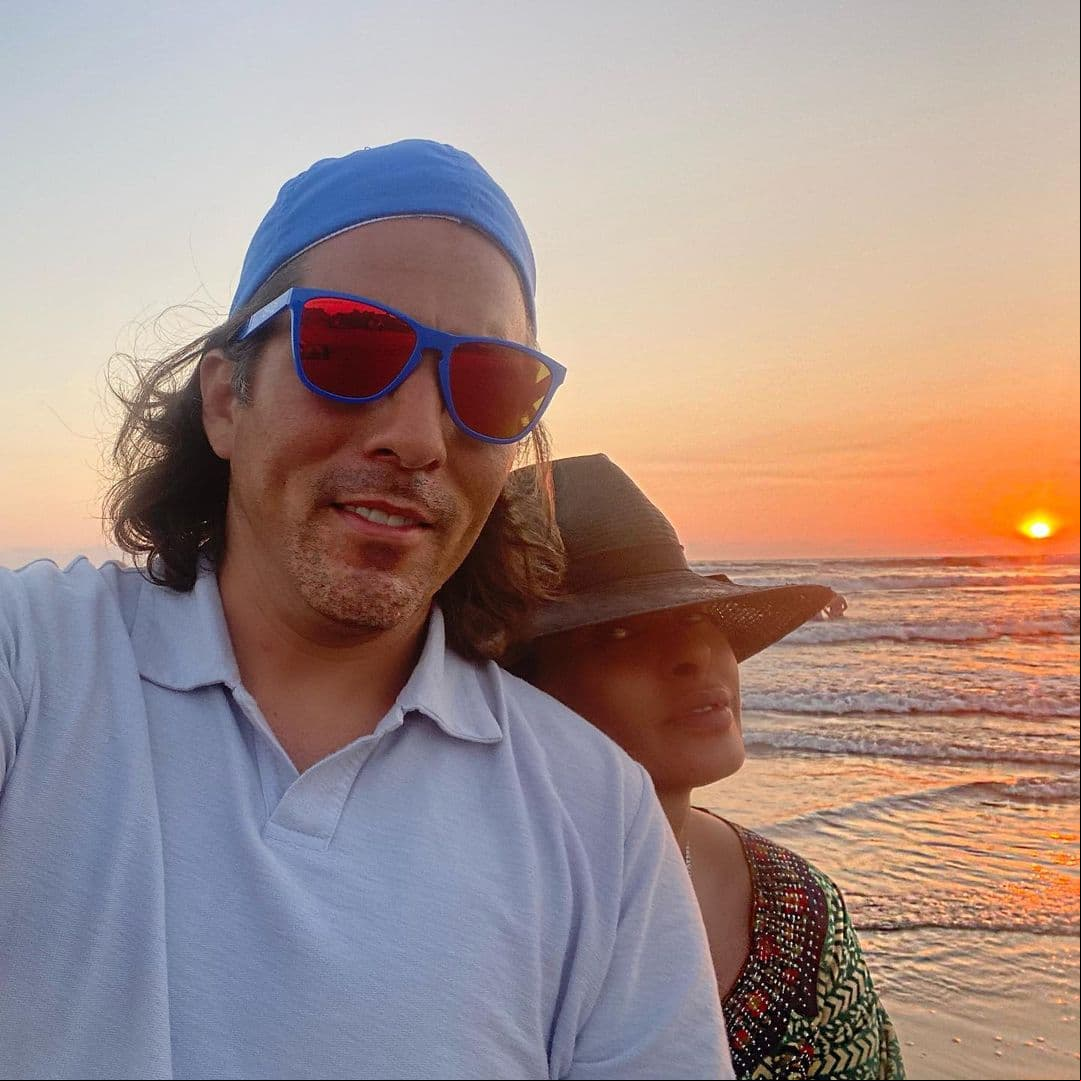 Mientras que horas después compartió una fotografía junto a la conductora del programa Hoy, la cual fue replicada por Galilea en Instagram. “Contigo el amor se celebra todos los días, hoy es solamente un buen pretexto para decirte una vez más que te amo @galileamontijo #sanvalentin/// Así es, solo un pretexto Te amo !”, escribió el político mexicano.