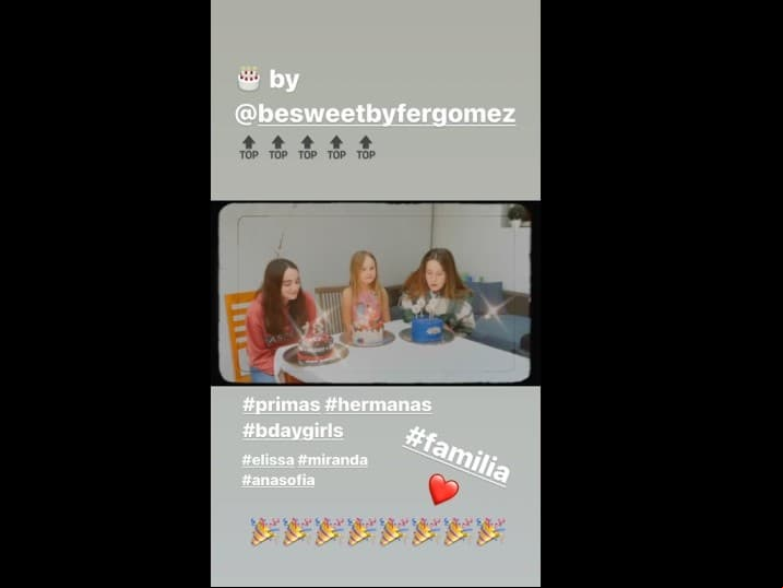En las imágenes, el actor mostró que le mandaron hacer pasteles personalizados a sus hijas, el de Elissa fue de la serie ‘Friends’, mientras que el de Miranda fue de dulces.