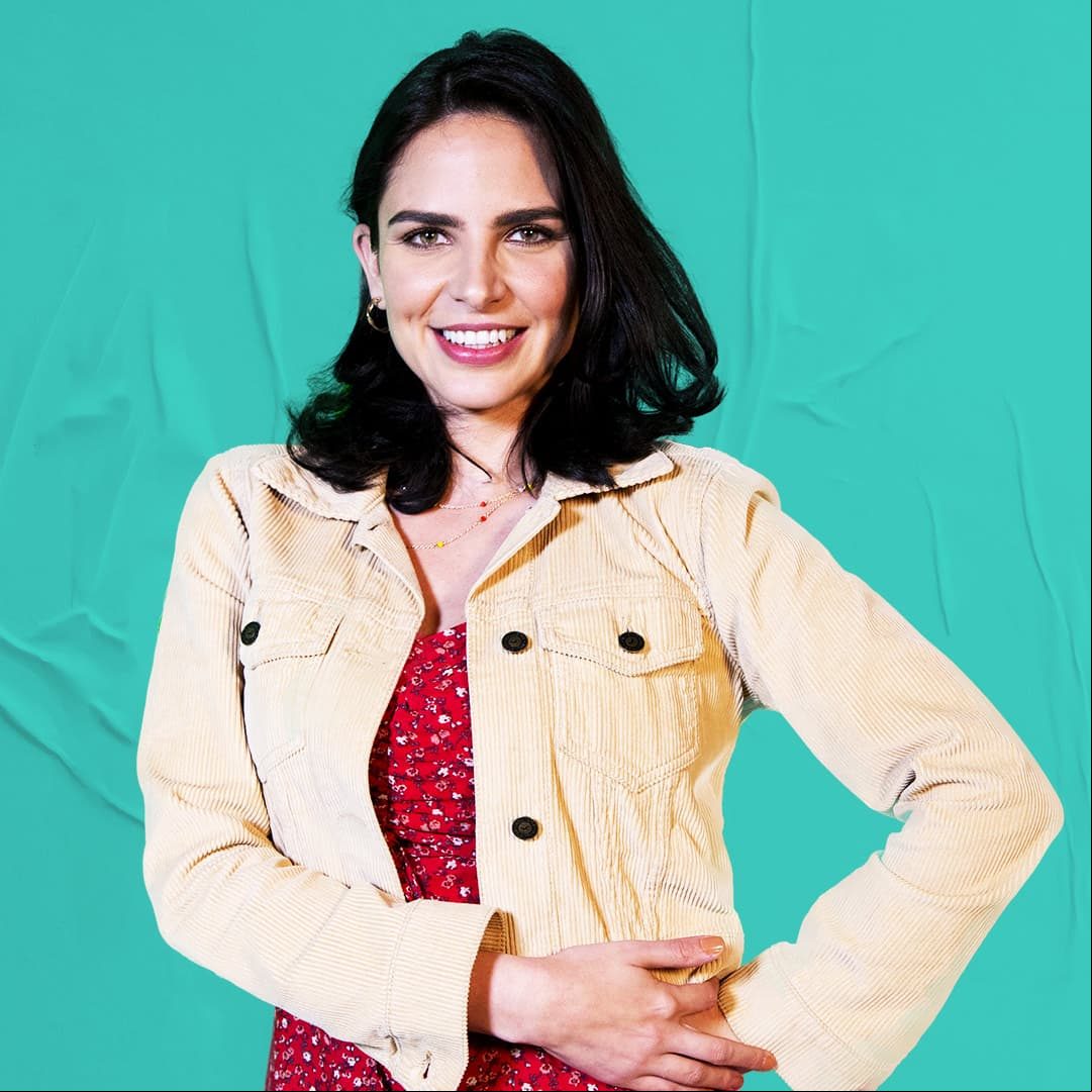 'Fabiana Orozco Campos', el papel de Estefanía Hinojosa, es una joven creativa y amable que trabaja en un sitio de taxis para pagar sus estudios en línea.