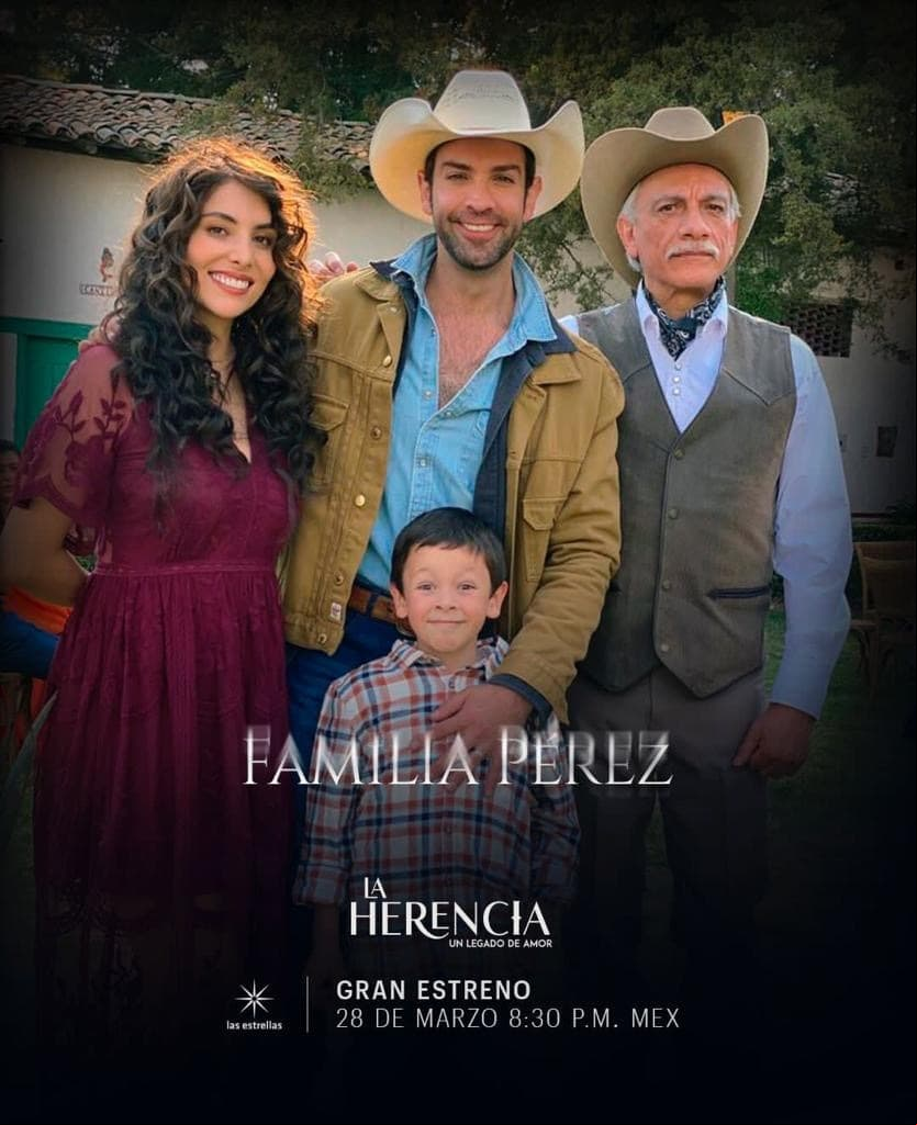 Gloria Aura, Diego de Erice y Juan Carlos Barreto encabezan la familia Pérez.