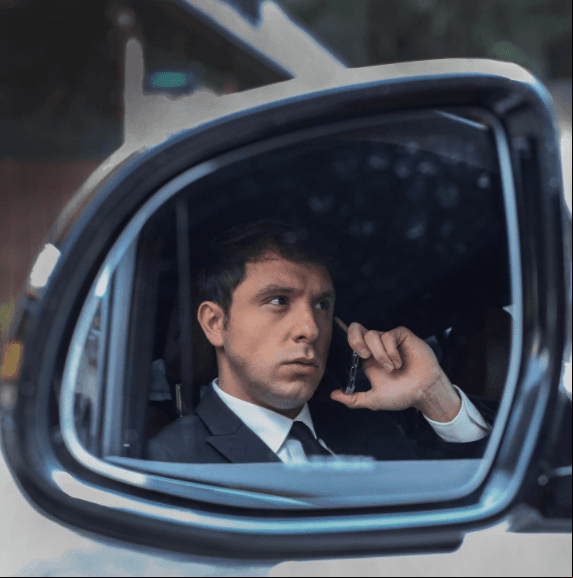 Lalo Palacios ha conquistado la pantalla de Las Estrellas en telenovelas como "Quererlo Todo", "Soltero con Hijas", "La jefa del campeón" y ahora en "Contigo Sí", donde da vida a 'Pablo'. Si eres fan del actor, conócelo más a fondo en estas preguntas de Las Estrellas.