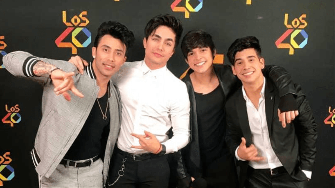 Sian Chiong en la boy band Ángeles