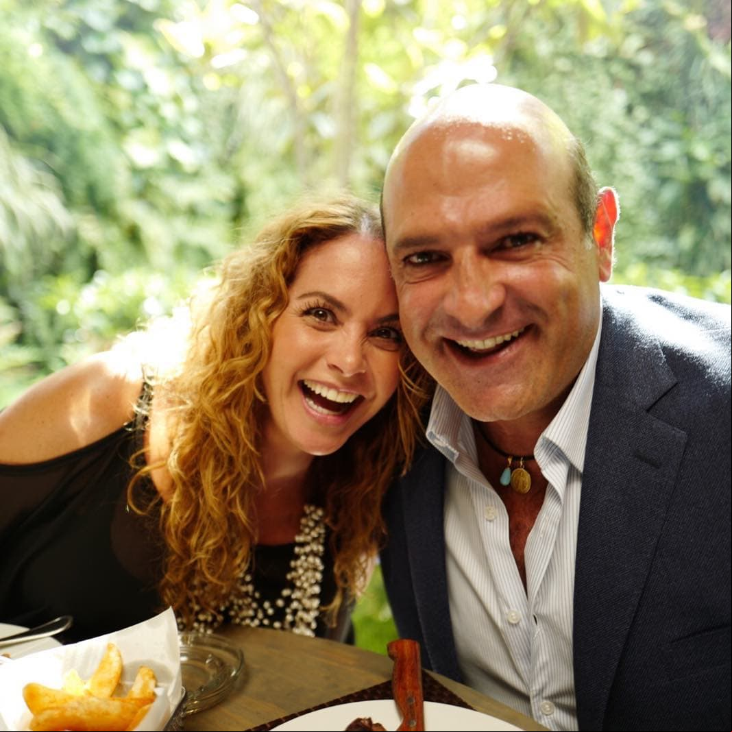 Lucero acepta que está muy enamorada de su novio