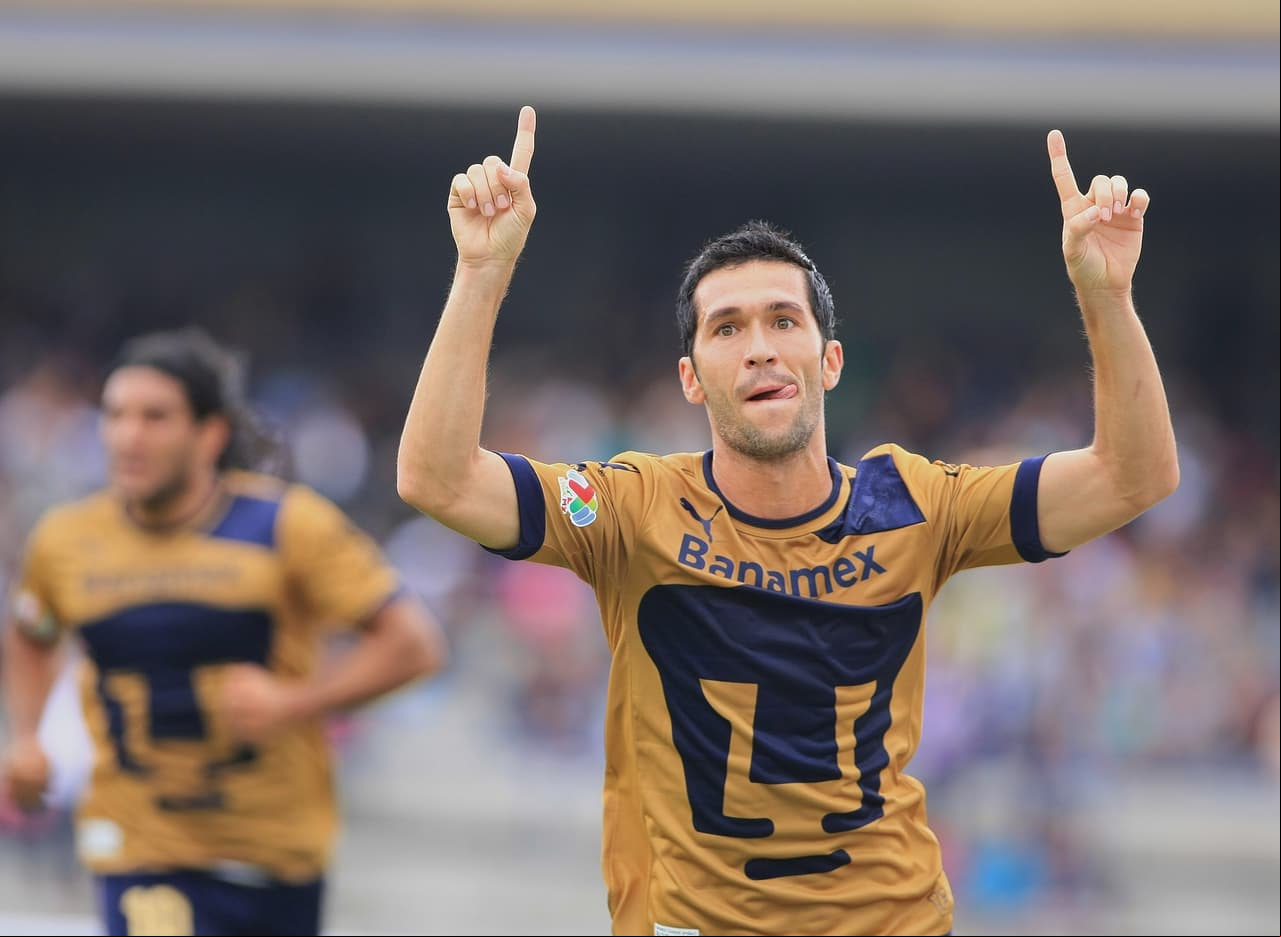 El delantero español 
<b>Luis García</b>, que jugó en equipos como el Barcelona, Atlético de Madrid y Liverpool, con quien levantó la Champions League en 2005, militó en Puebla (2011) y Pumas (2012-13).