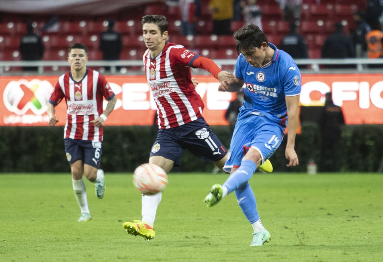 Con goles de Alexis Gutiérrez y Gonzalo Carneiro, Cruz Azul sentenció la final de la Copa por México 2022 ante Chivas en el Akron para alzar su primer trofeo a una semana del inicio del Clausura 2023. 
<br>