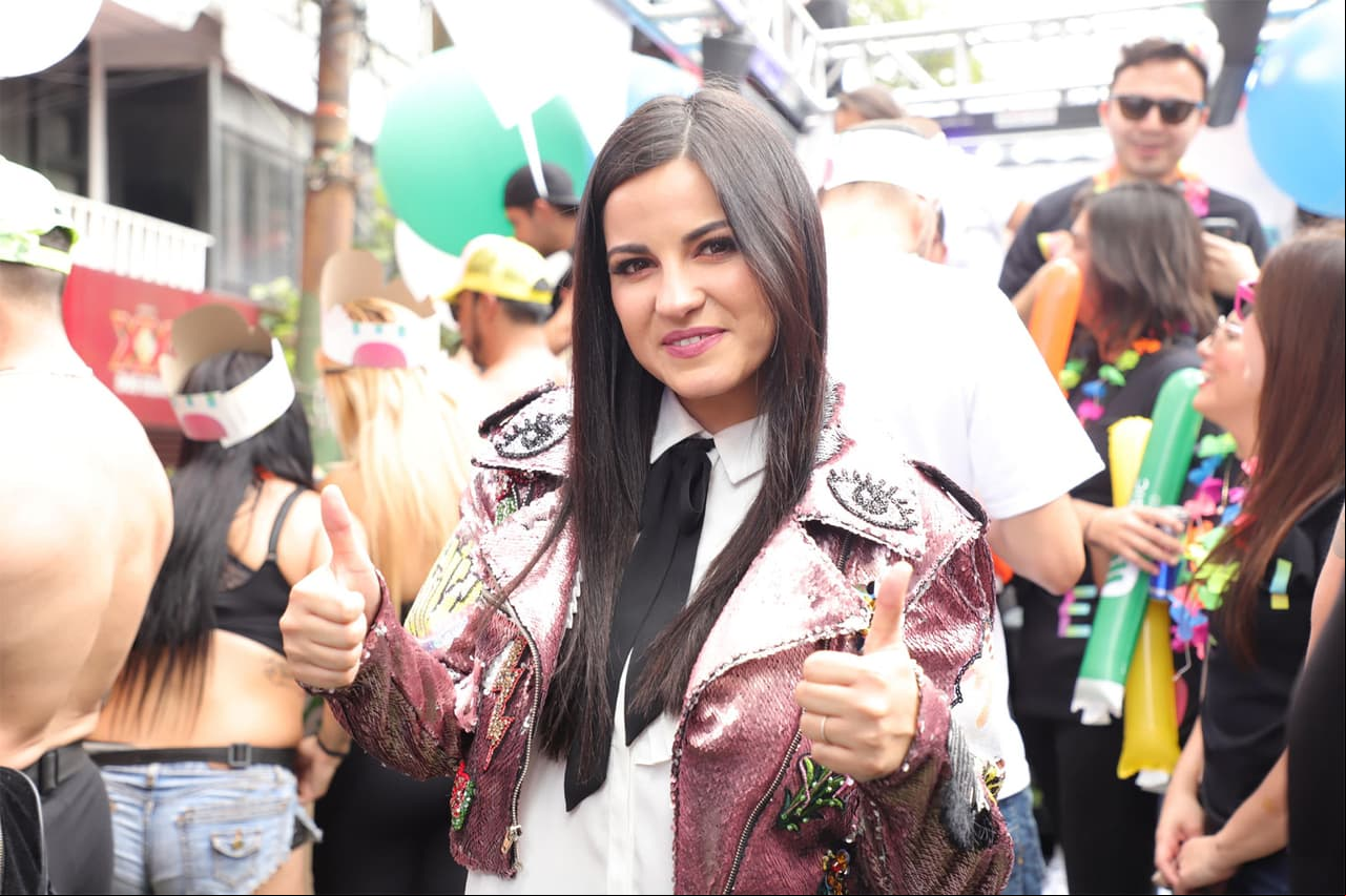 “Amor es amor por eso sigamos adelante sembrando la semilla de la diversidad para entender que no importa el género”, dijo la exRBD en sus redes sociales.