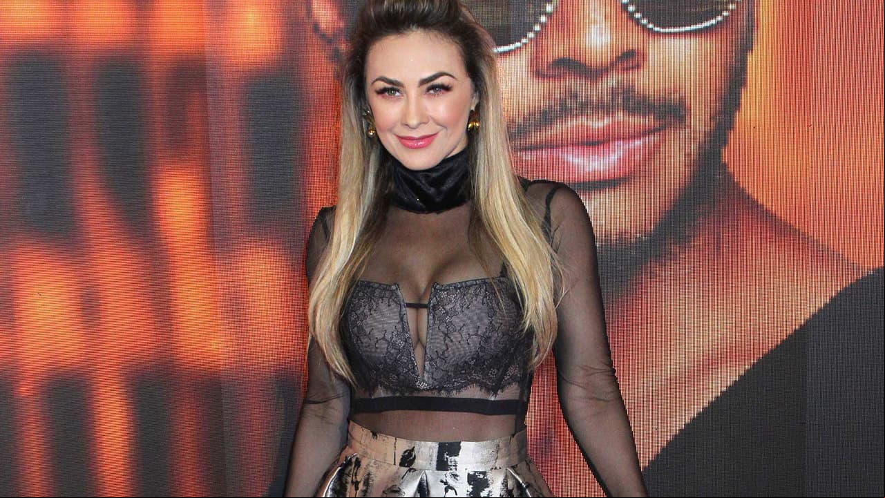 Usuaria en redes sociales sorprende al ser idéntica a Aracely Arámbula