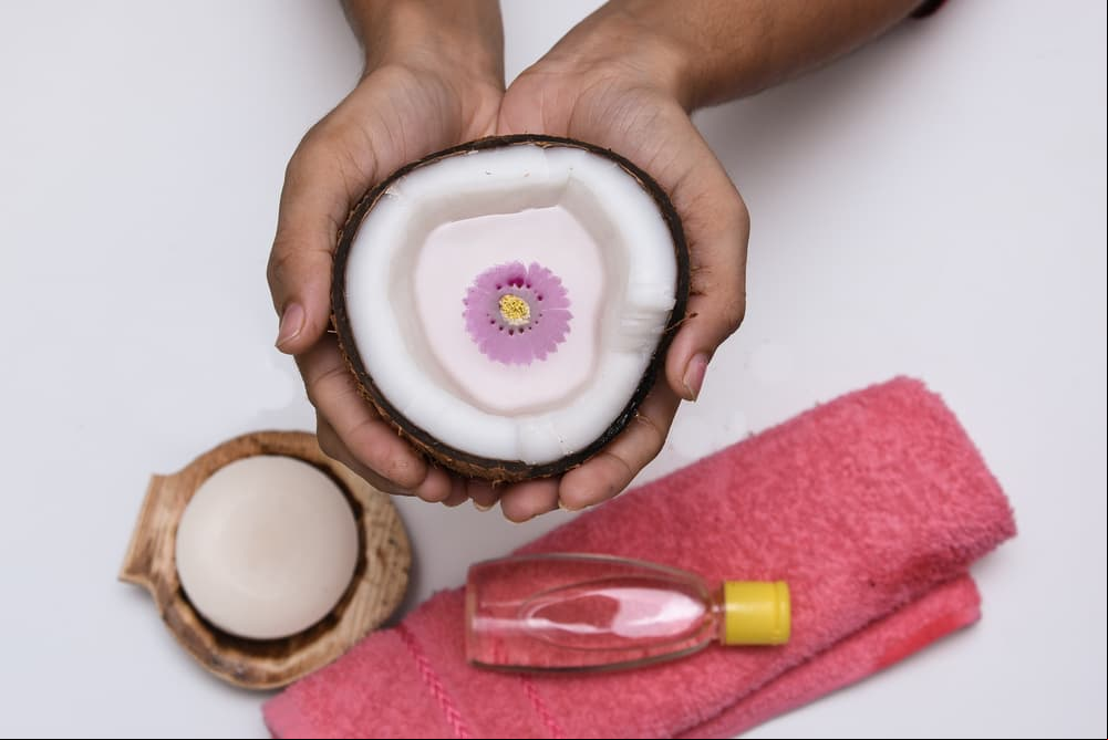 El agua de coco, elixir para tu cabello