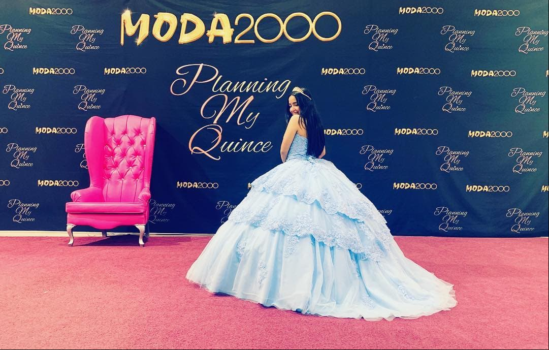 La hija de Lupillo Rivera tuvo una segunda fiesta de XV años organizada por su madre, Mayeli Alonso.