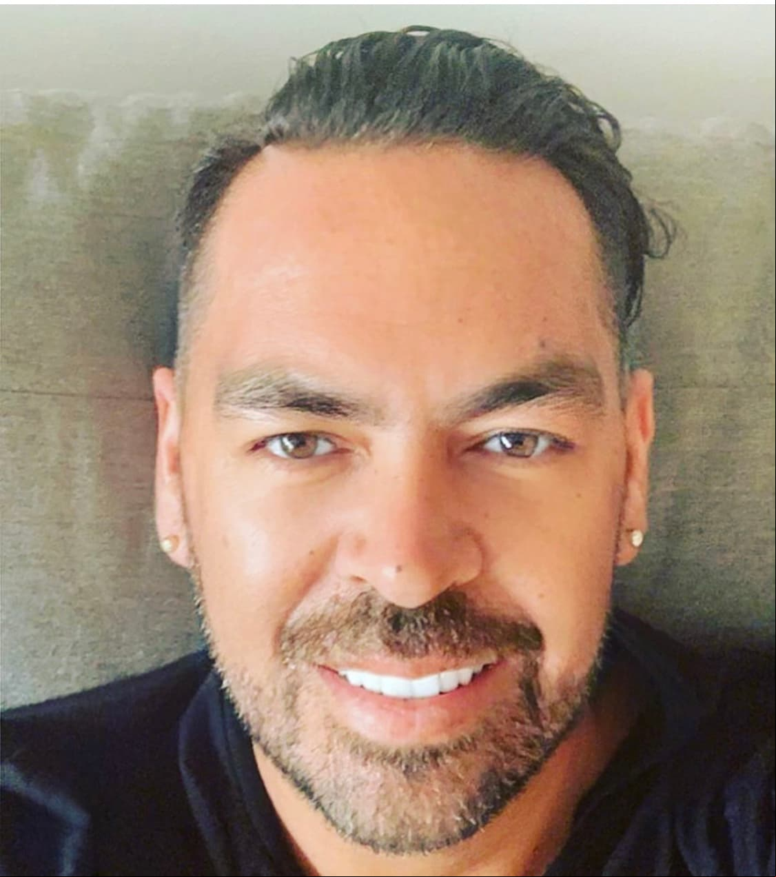 De igual manera, el mayor de los hermanos D'Alessio se dedica a la producción de eventos musicales y de entretenimiento.