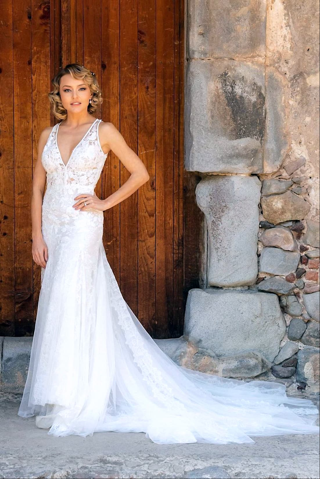 Una a una, las 11 bodas de Angelique Boyer en las telenovelas (4 son con Rulli)