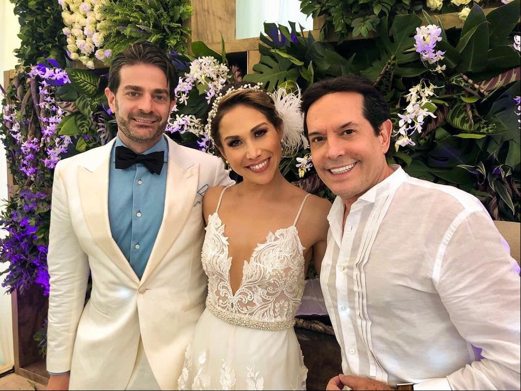 Juan José Origel fue otro de los invitados a la boda, deseándole a la actriz que sea feliz en esta nueva etapa de su vida.