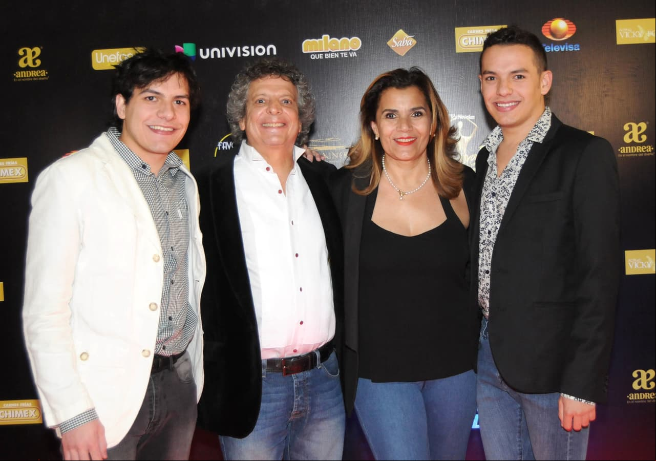 César Bono ('Frankie Rivers') tiene 4 hijos en total, 2 hombres, llamados César Jr. y Leonardo.