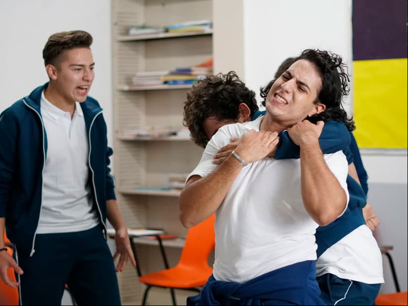 Y aunque resultó muy mal herido, Aristóteles demostró ser un amigo incondicional.
