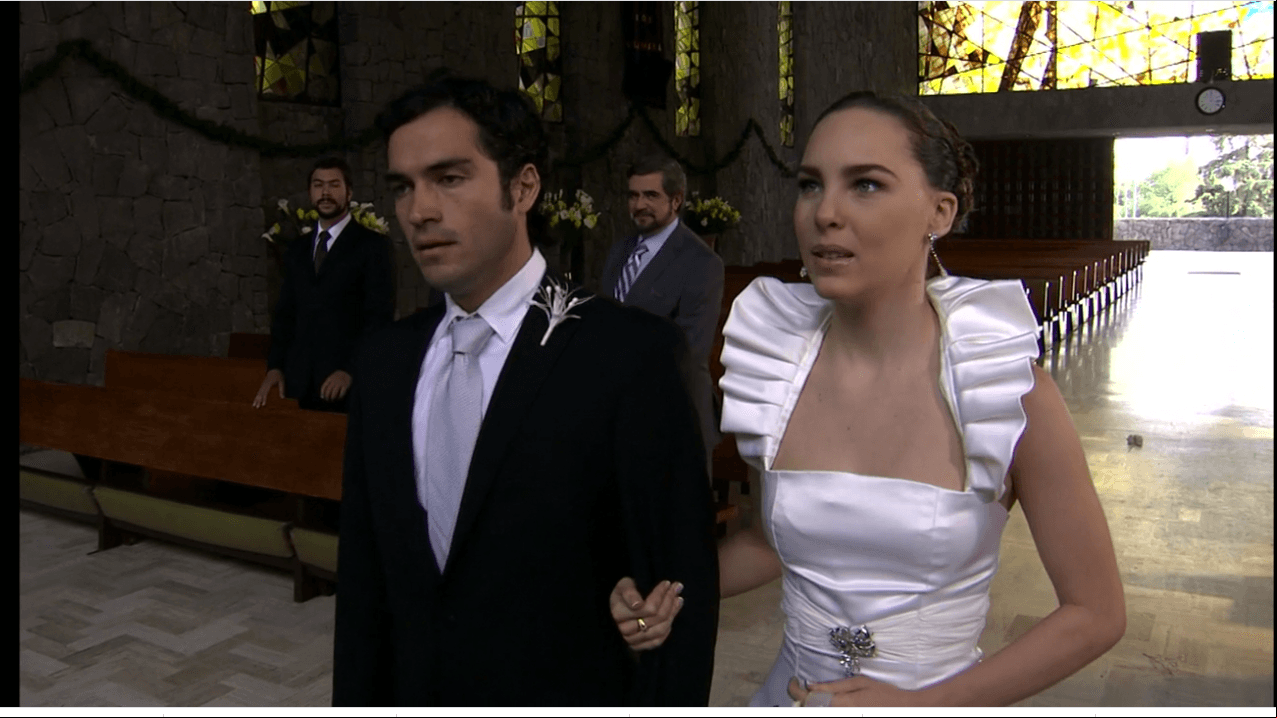 Belinda vestida de novia
