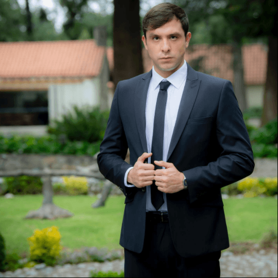 ¿Qué le dirías a tu personaje? “Que me siento muy orgulloso de Pablo porque siempre fue fiel, fue congruente con sus acciones y lo que decía y ayudó a los que necesitaban. Que valore a su primo, a Luz y a Memito porque son grandes personas”.