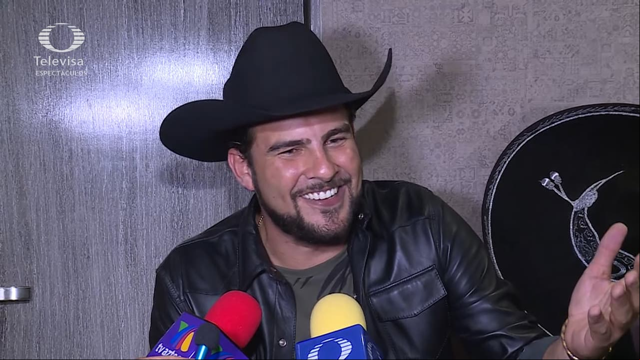 Gerardo Bazúa, ¿fumó la pipa de la paz con Paulina Rubio?