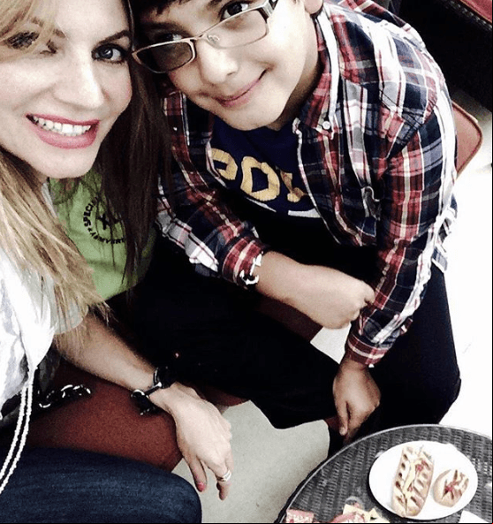Su última participación en una telenovela fue en 'Los Miserables', en 2014, junto a Araceli Arámbula y Erik Hayser. Pese a que Diez tiene perfiles Facebook e Instagram y suele compartir fragmentos de su vida personal, no se sabe con certeza si volverá algún día a las pantallas.