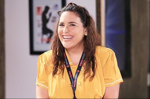 ¡Angélica Vale regresa a la televisión convertida en Fan!