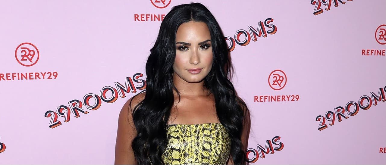 Demi Lovato casi recae en el alcohol