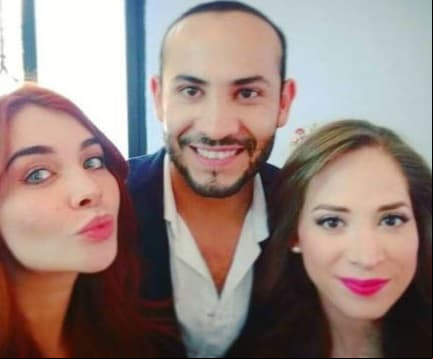 Otros actores que también participaron Cómplices al rescate fueron Naydelin Navarrete y Mickey Santana, ex compañeros con los que Luján se encontró hace un par de años, haciendo una selfie de reencuentro.