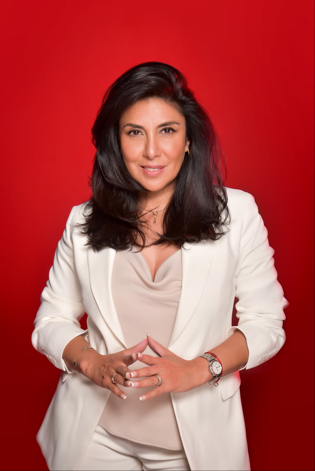 “El ser escuchado cuesta mucho trabajo. El que crean en ti, cuesta, porque eres mujer, porque estás chica, porque no tienes experiencia, porque creen que no tienes capacidad, por muchas cosas”, confiesa en exclusiva Giselle González, productora de "Imperio de Mentiras".
