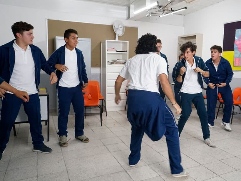 Aristóteles defendió a su mejor amigo Temo de las burlas de sus compañeros.