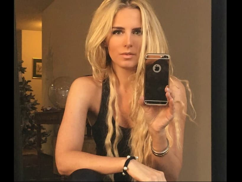 Con el paso del tiempo, la modelo fue ganando fama y sus seguidores crecieron, por ello comenzó a recibir más comentarios positivos sobre su look y sus nuevos proyectos.