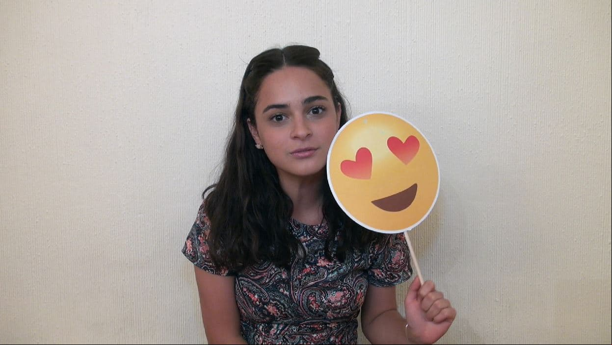 Dime que emoji usas y te diré quién eres… Dayren Chávez