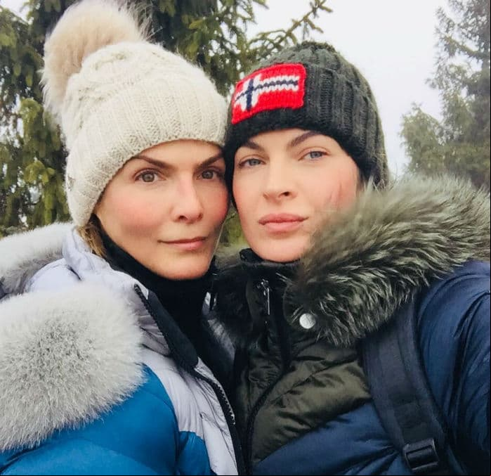 Montserrat Oliver y Yaya Kosikova reaparecen tras su trago amargo
