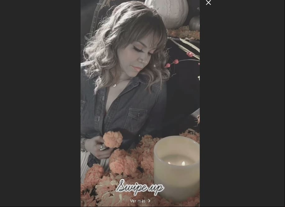 Jacqie mostró que es el vivo retrato de Jenni Rivera