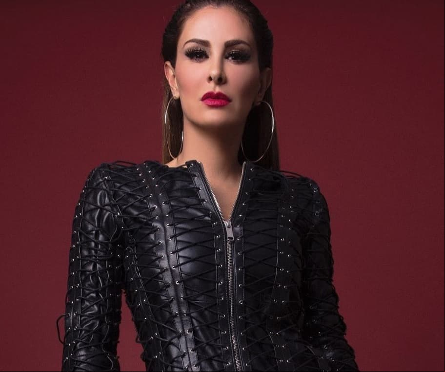 Ninel Conde, ¿presume embarazo?
