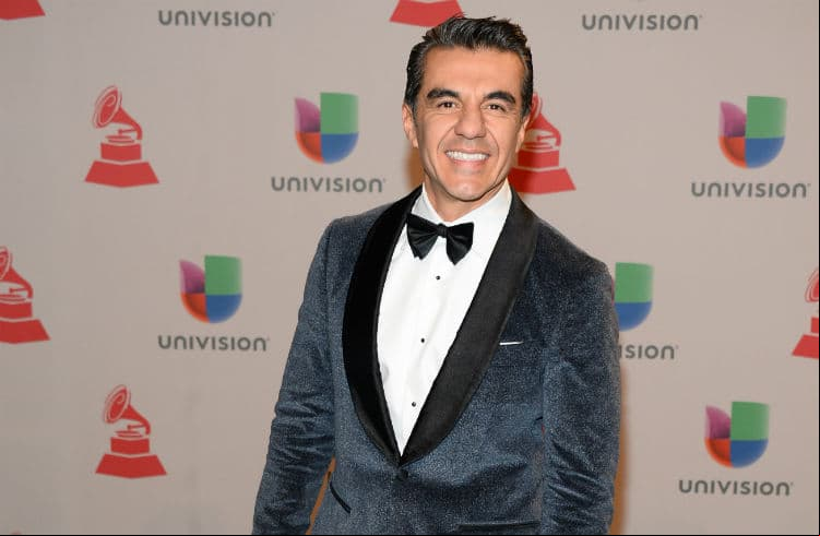 Adrián Uribe recuerda la dura experiencia que le cambió la vida