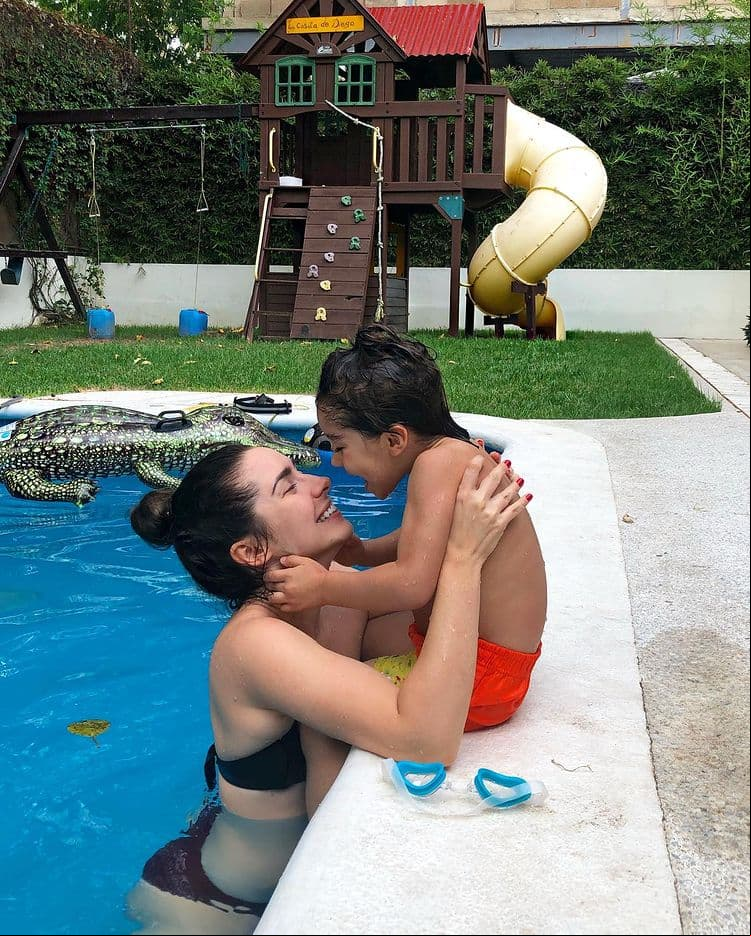 Precisamente fue Ramos quien enseguida se mostró sorprendida por el gran parecido de Diego con ella. “Tu nene es igualito a ti en esa foto. Y seguro será un hermoso ser humano también como sus papás”.